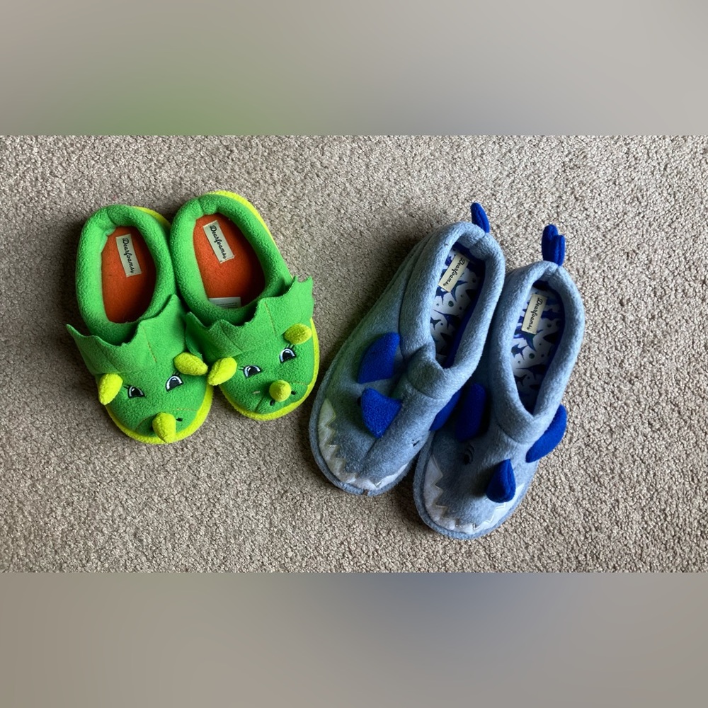 Dinosaur-Themed Kids Slippers - Green and Blue